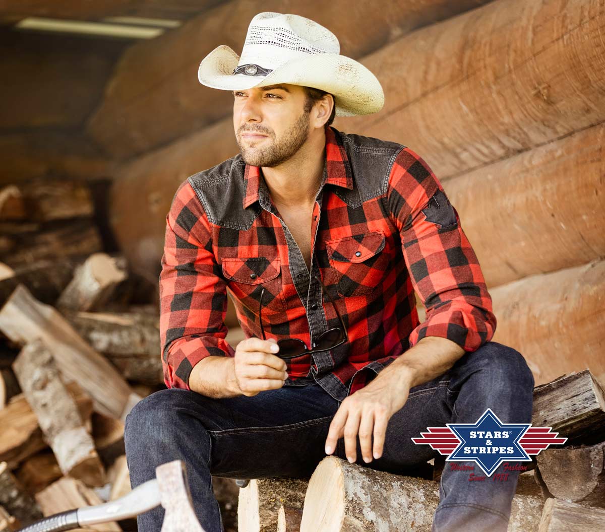 Stone-Washed Westernhemd -Lumberjack- mit Black-Denim Schulterbesatz und Ahornblatt-Applikation