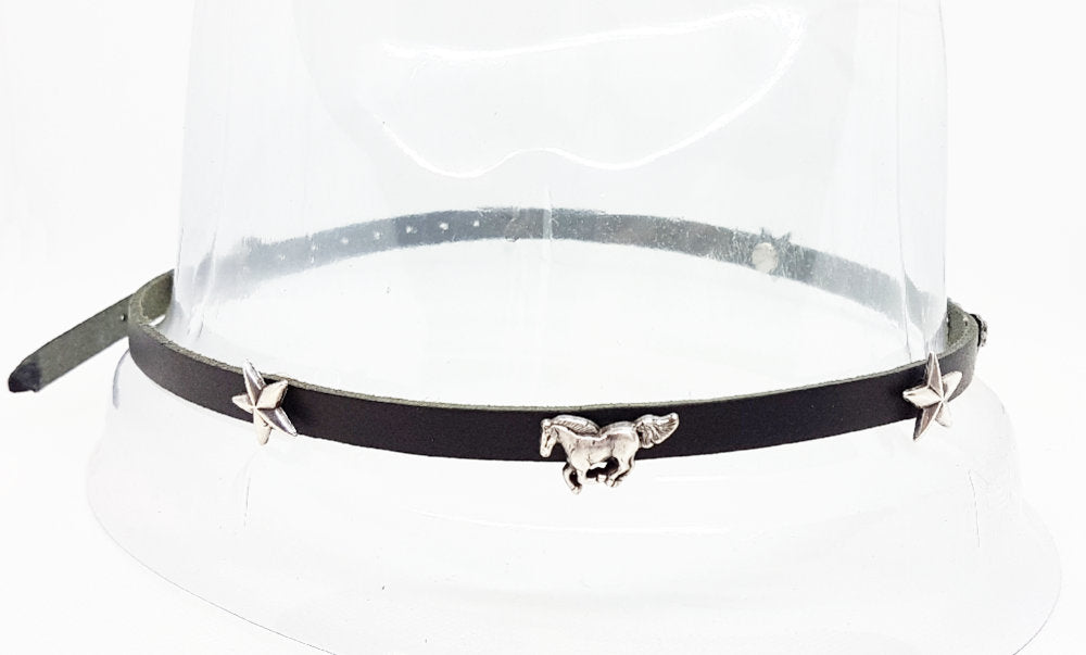 Lederhutband mit Pferd- und Stern-Conchos - Einzigartiger Style für Ihren Hut